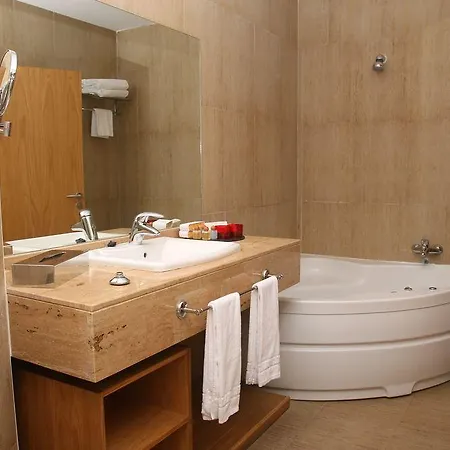 Alcaidesa Hotel מלון 4*