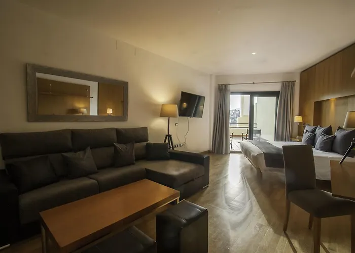 מלון Alcaidesa Hotel 4*