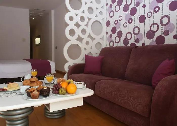 מלון Alcaidesa Hotel 4*